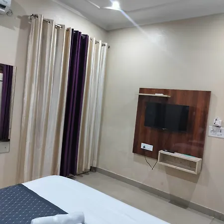 The Five Dimension Apartment Agra  Exterior photo
